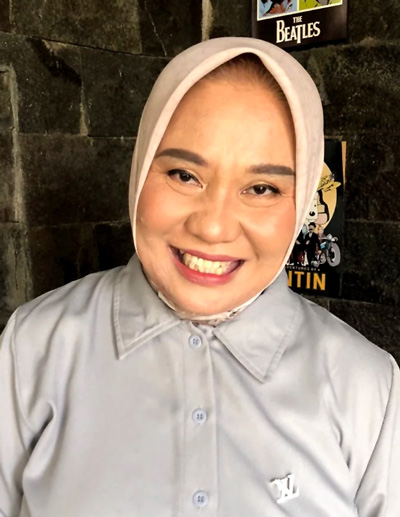 Dr. Diana Anggraeni, M.Hum